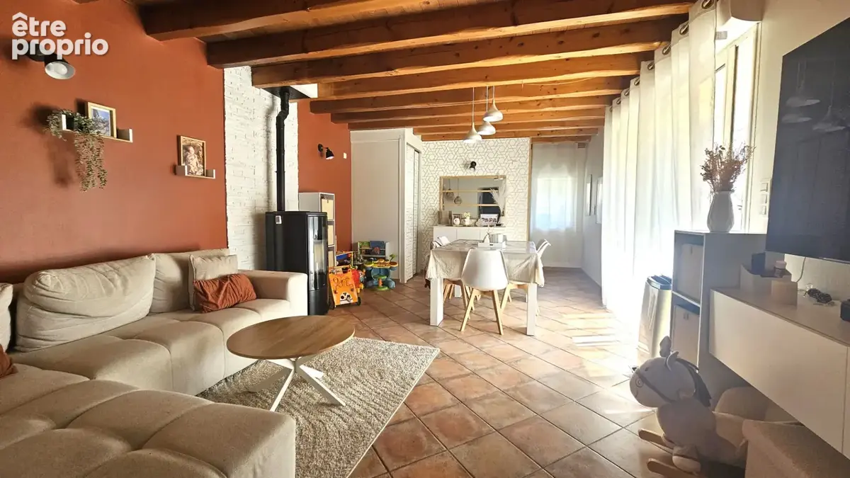 Saint Genix Les Villages - Maison 2 chambres - jardin, cour - photo 4