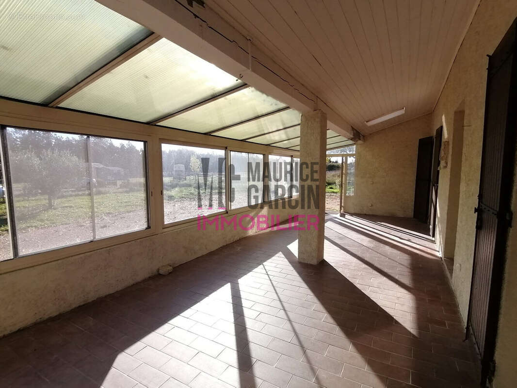 Maison à L&#039;ISLE-SUR-LA-SORGUE