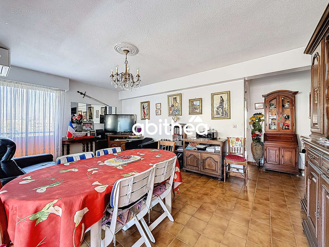Appartement à MANDELIEU-LA-NAPOULE