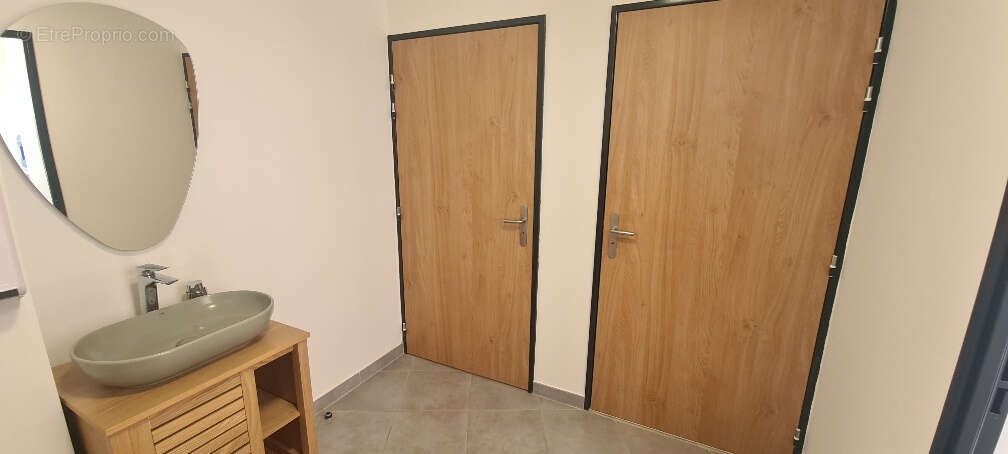 Commerce à SAINT-DENIS