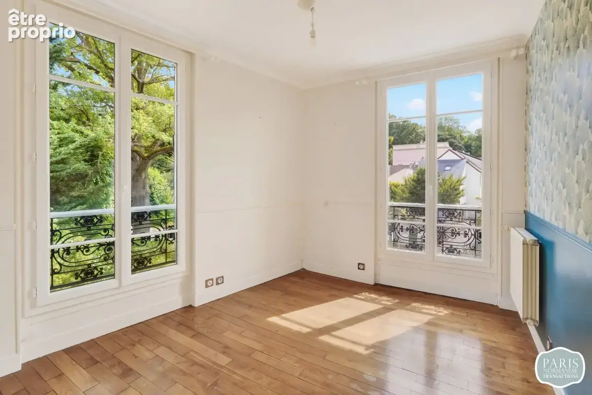 Louveciennes - Duplex de 88m2 au sol et 63,43m2 Carrez - photo 4