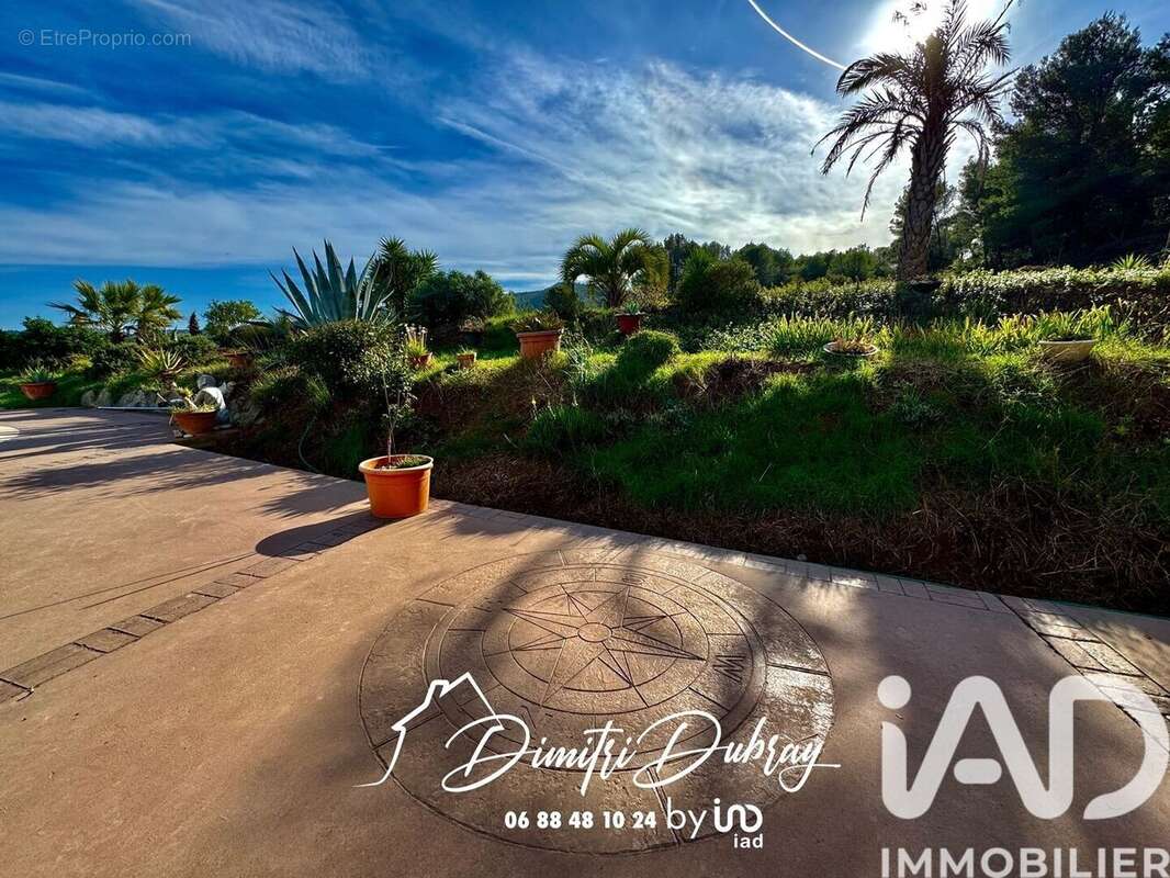 Maison 222 m² à Thezan-Des-Corbieres  - photo 6