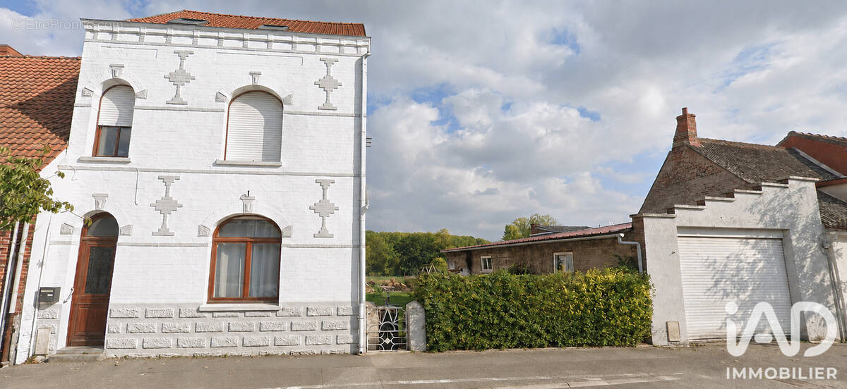 Photo 1 - Maison à ESQUELBECQ