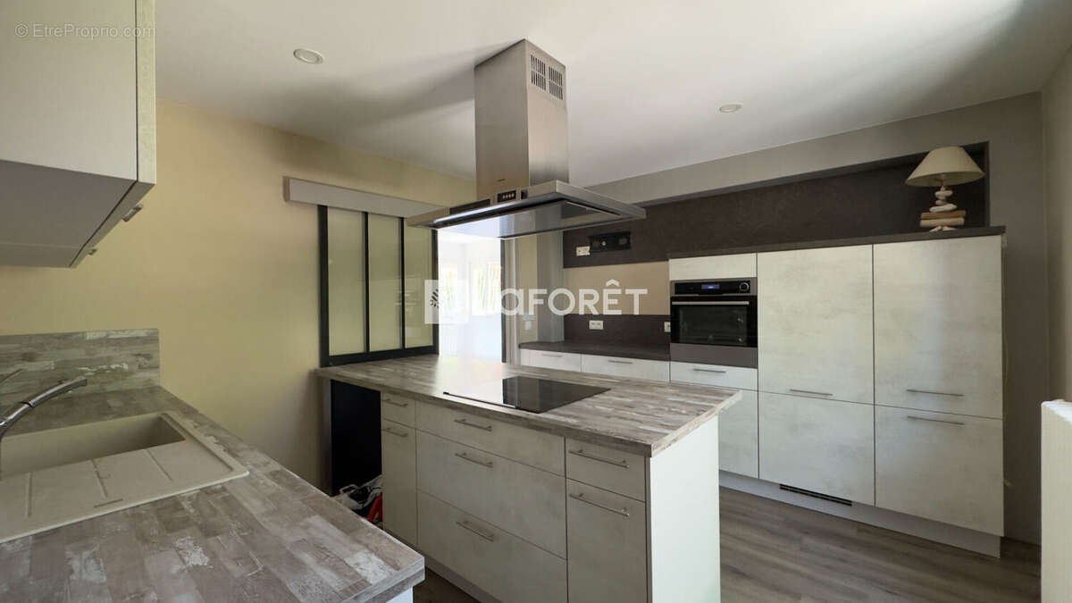 Maison Castelnau Le Lez 7 pièces 172 m2 - photo 2