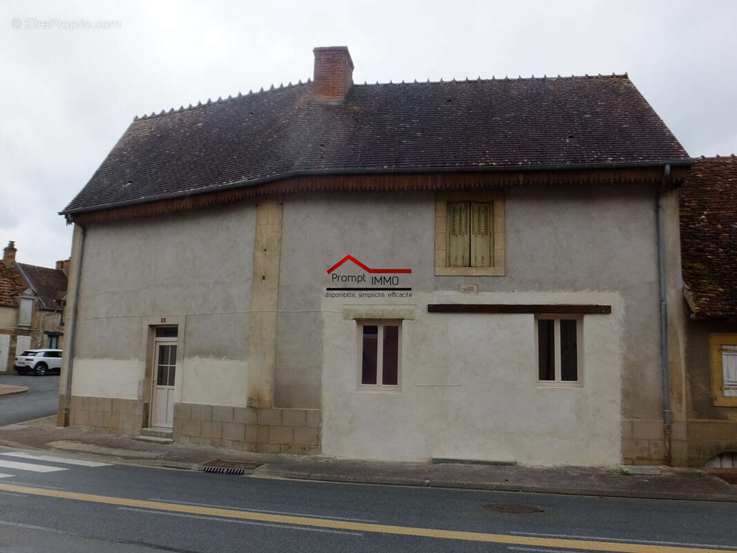 Maison à THENEUILLE