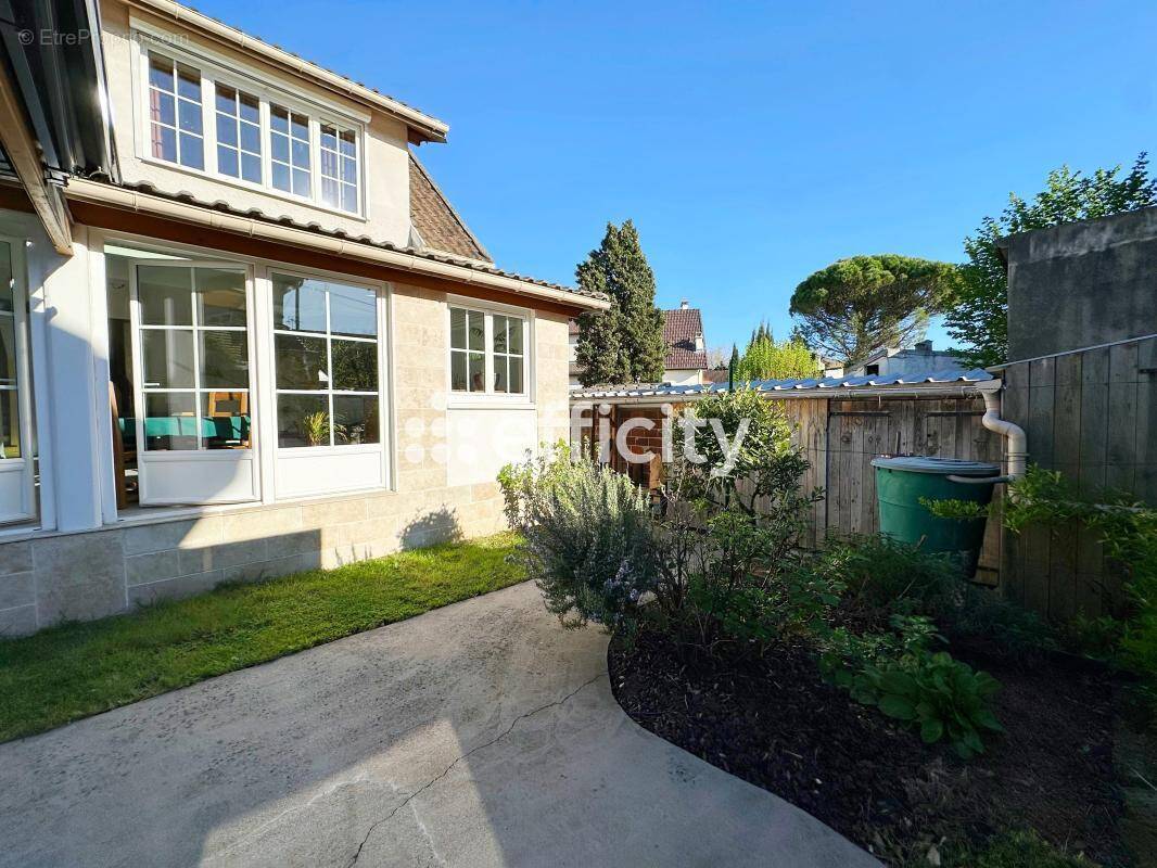 Maison à AULNAY-SOUS-BOIS