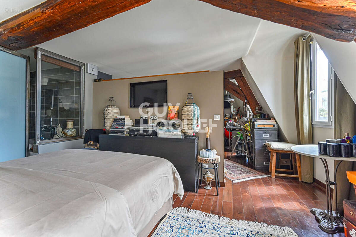Appartement à PARIS-2E