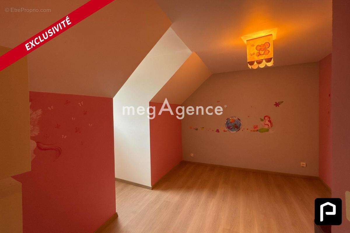 Maison à TRACY-LE-MONT