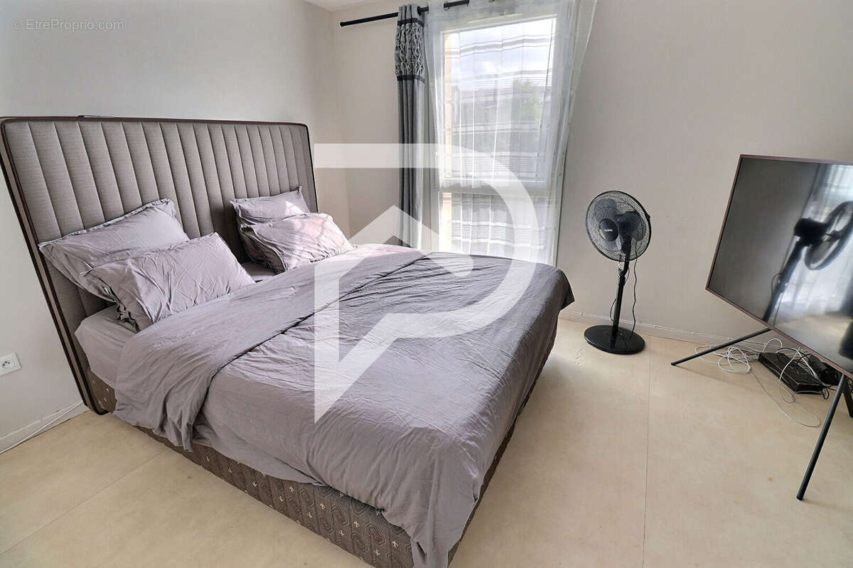 Maison à MERY-SUR-OISE