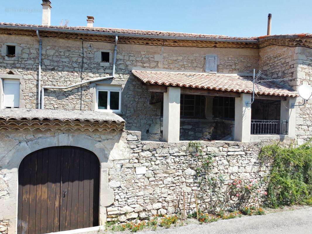 Maison en pierre à vendre - photo 3