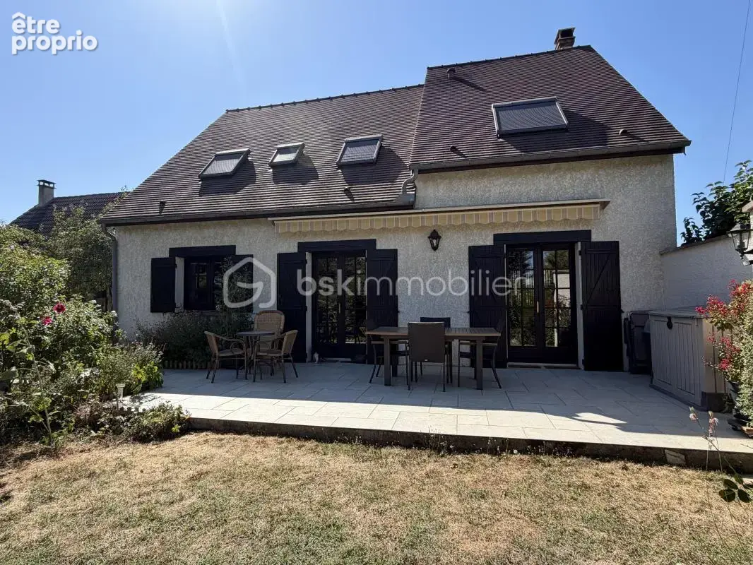Maison traditionnelle de 146 m2 - terrain 1000 m2 - photo 2