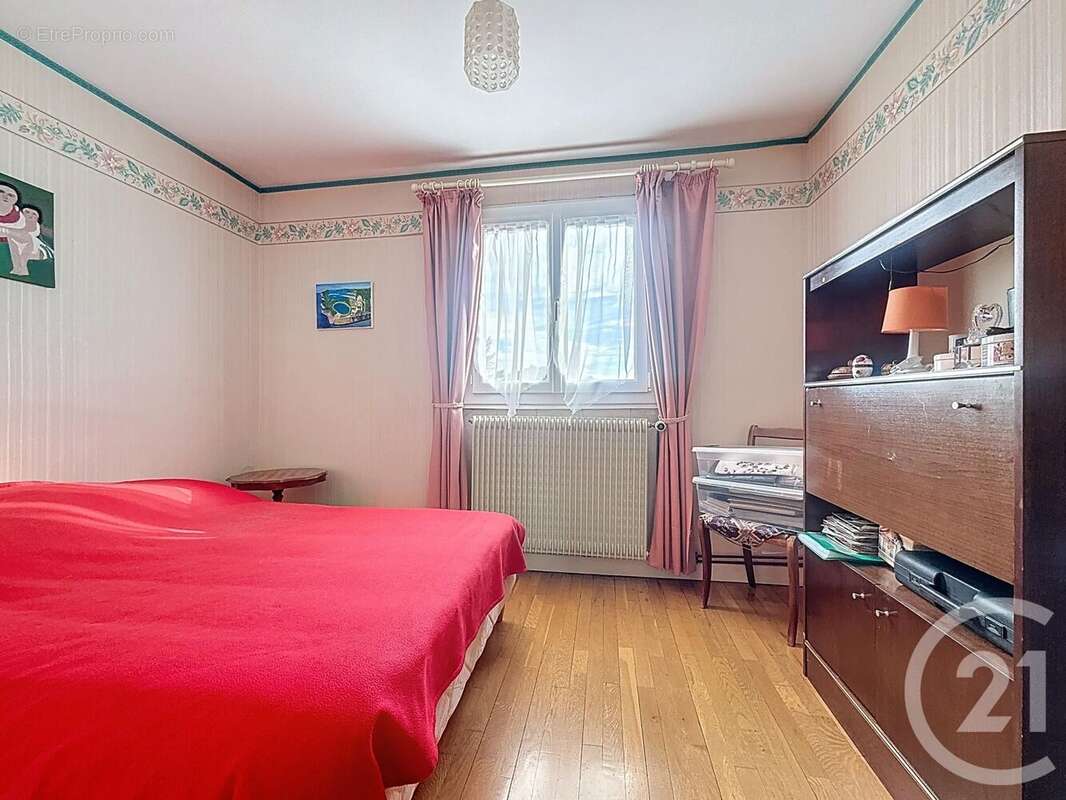 Maison à NUITS-SAINT-GEORGES