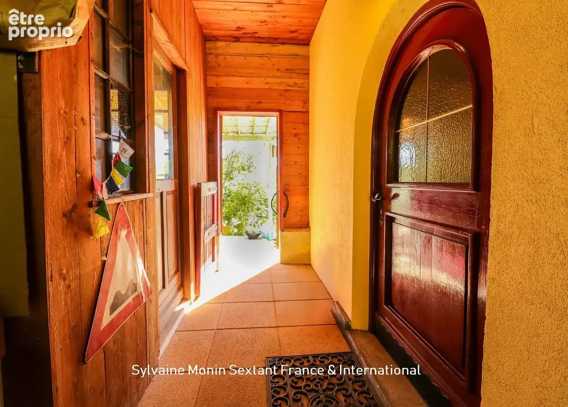 Maison de campagne de charme, sans travaux, avec jardin paysager et vue dégagée - photo 9