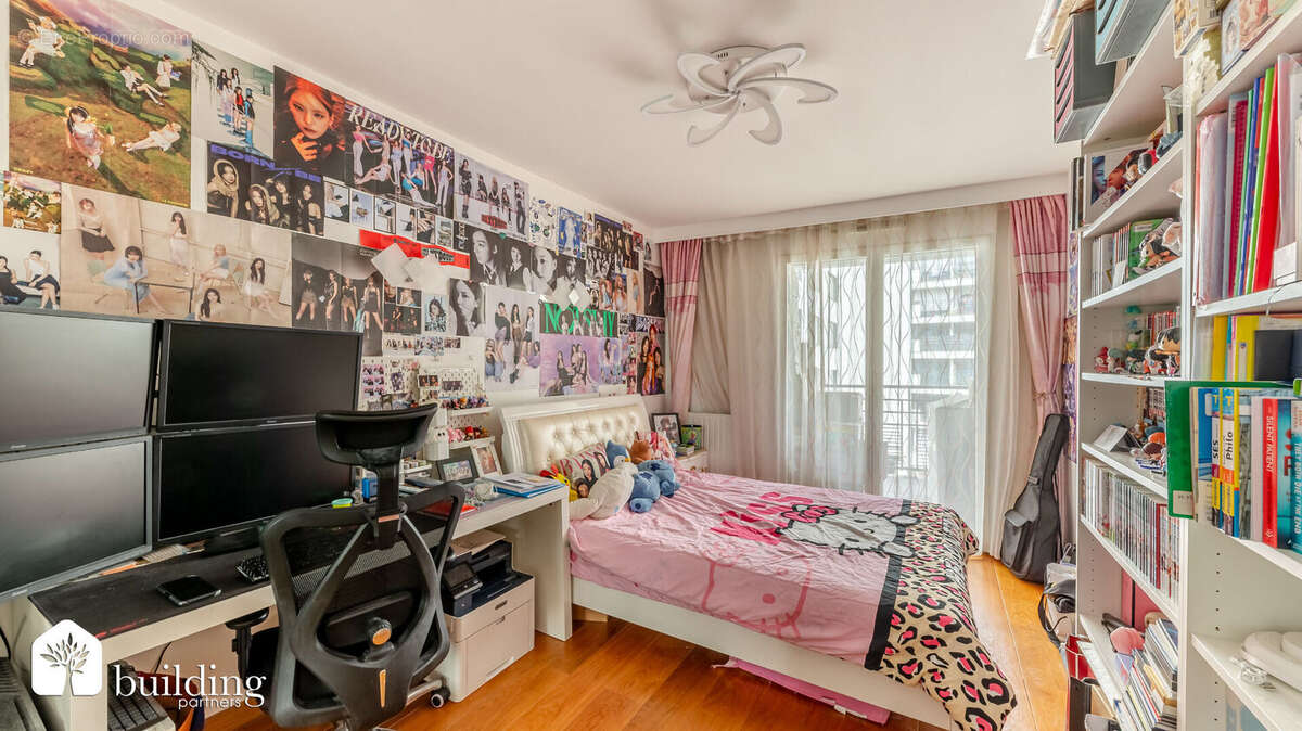 A vendre - Levallois-Perret Marius Aufan - Appartement 4 pièces de 93,24 m² avec terrasses - photo 9