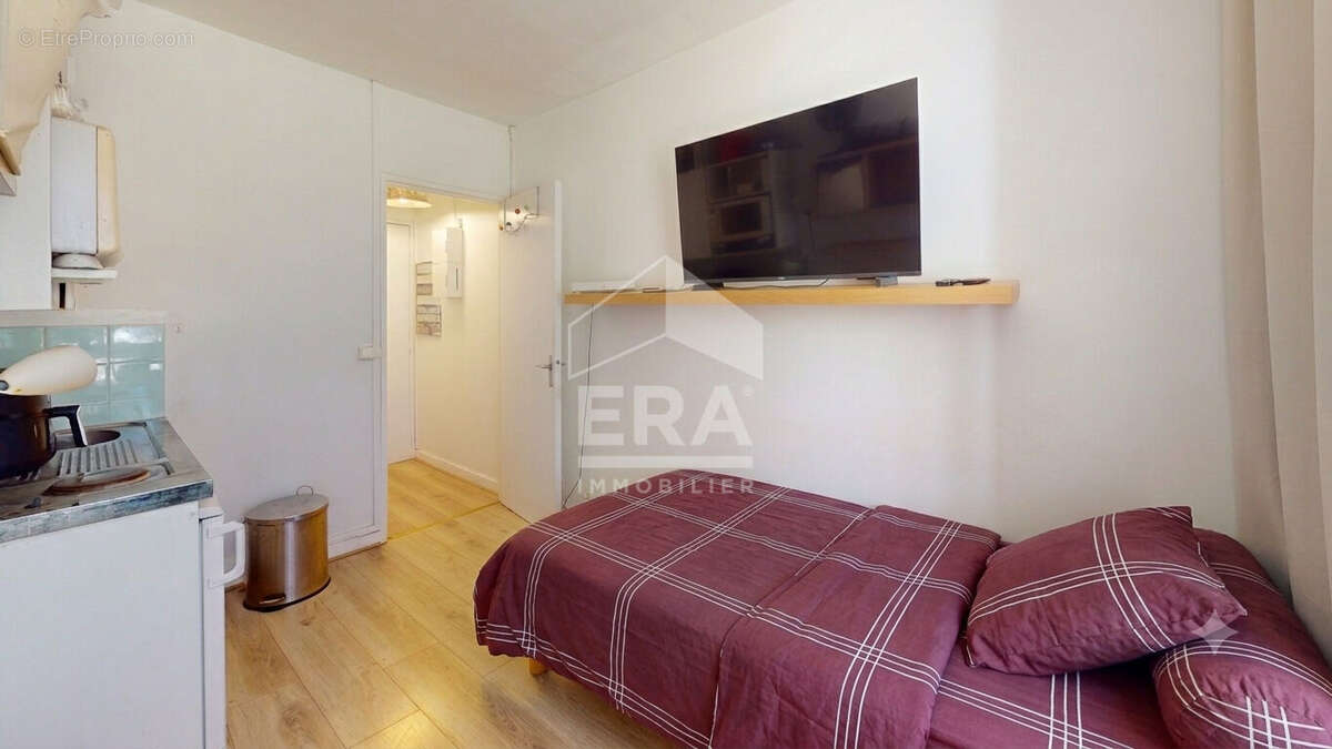 Studio 11.5 m2 - charles-michels - photo 2