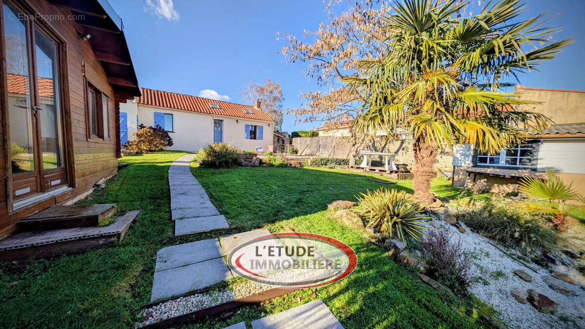 Photo 3 - Maison à CHATEAU-THEBAUD