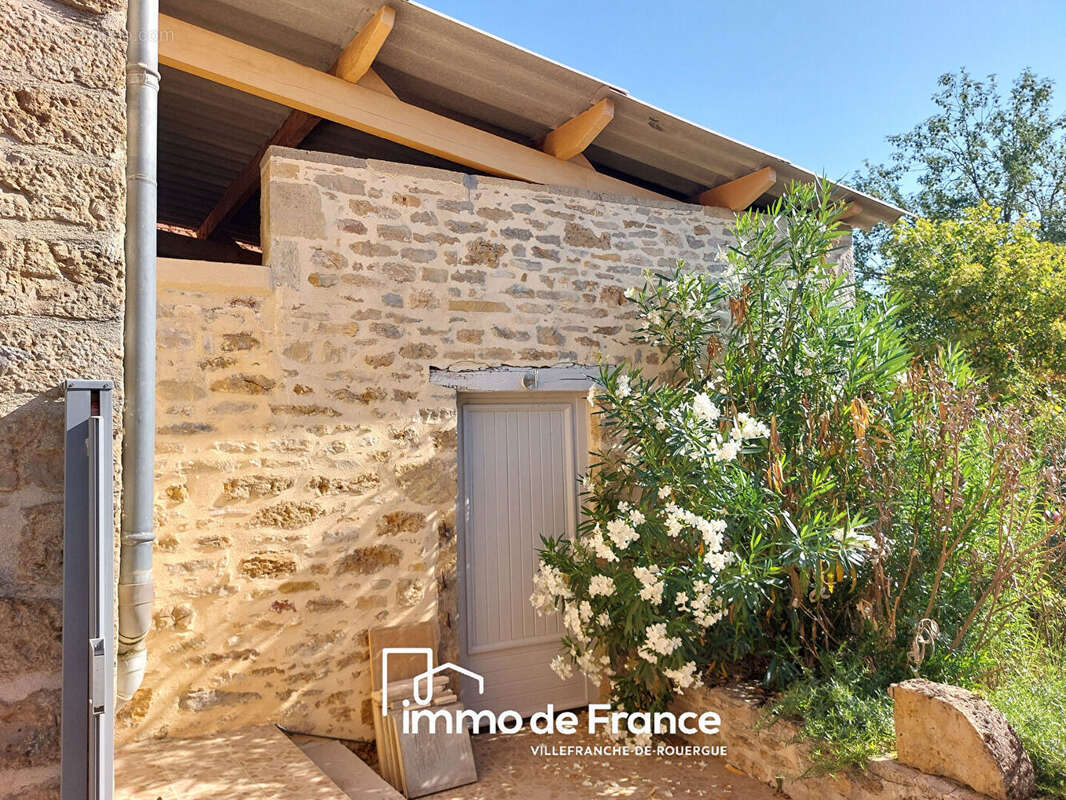Ensemble immobilier en pierre avec terrain de 8 874 m² - photo 12