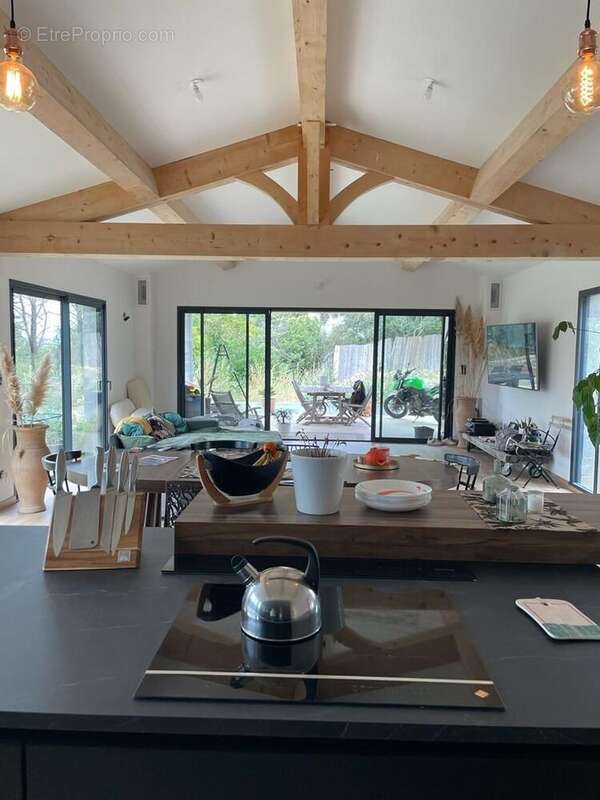 Maison à LA CADIERE-D'AZUR