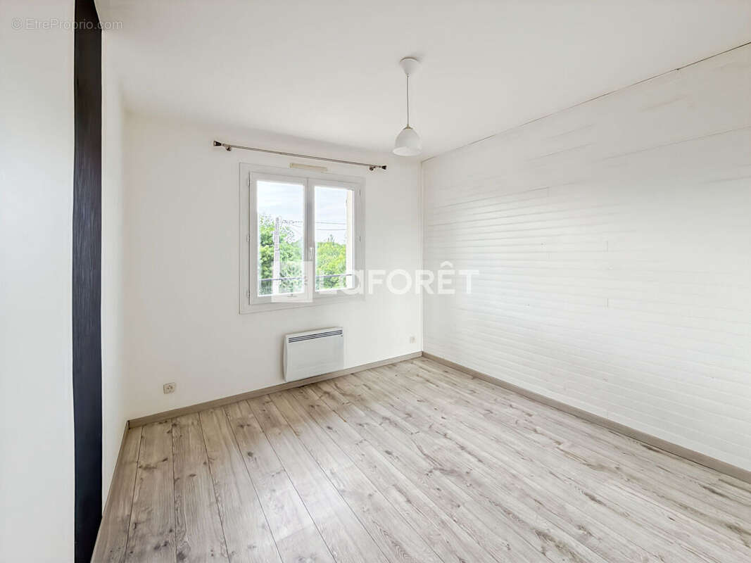 Maison à COUTRAS