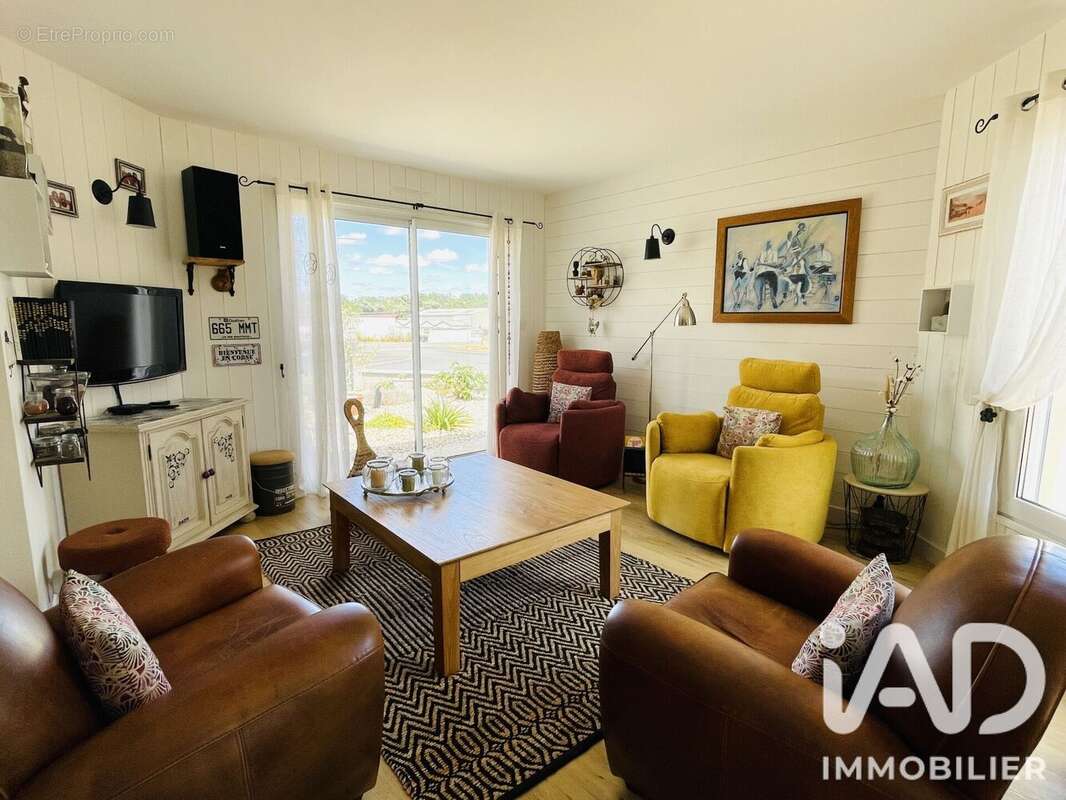 Maison 129 m² à Somloire  - photo 6