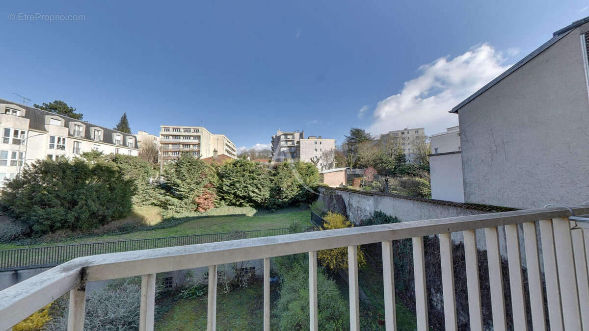 Appartement à BRY-SUR-MARNE