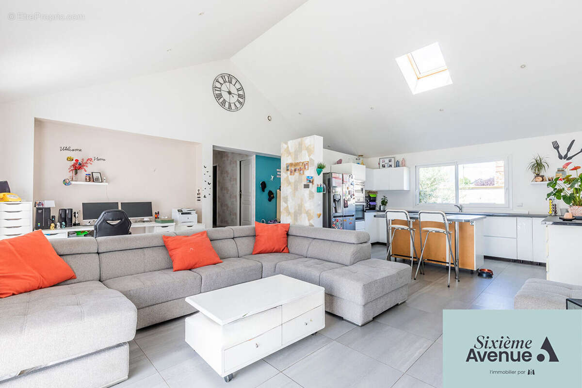 Maison à SAVIGNY-SUR-ORGE