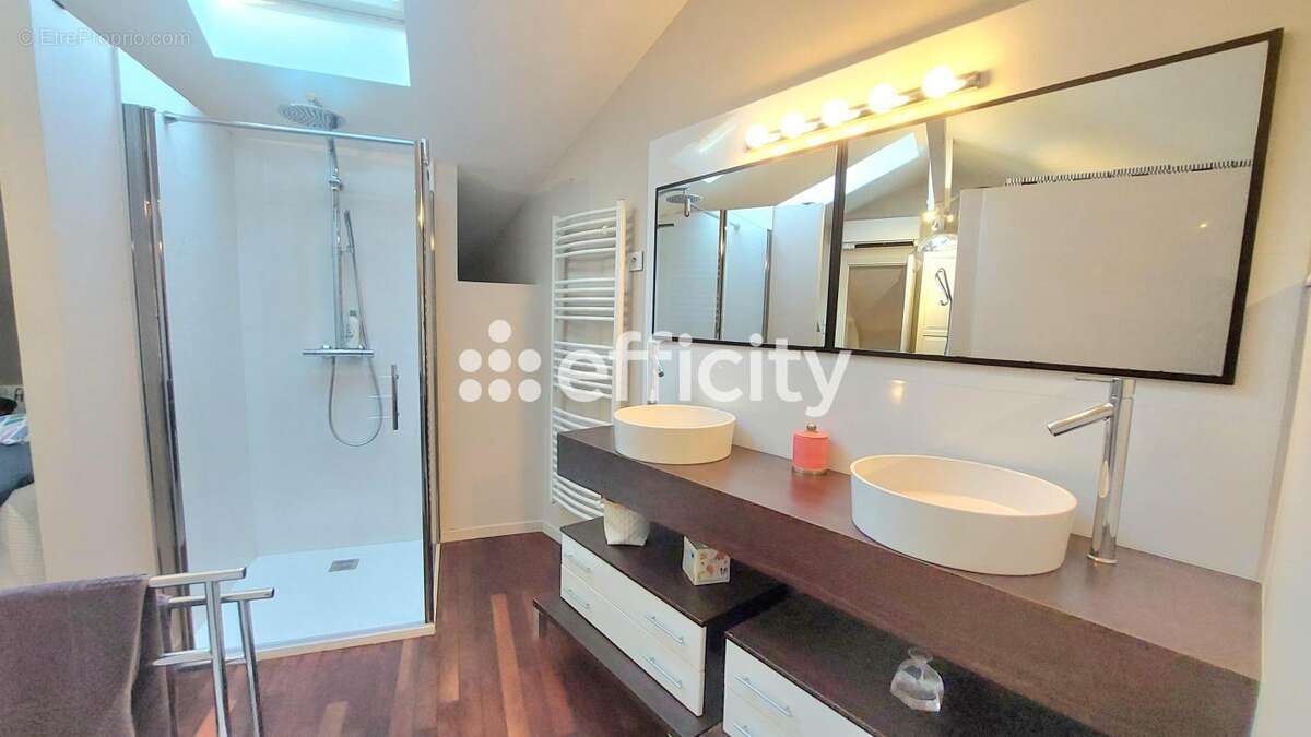 Maison à LE BOUSCAT