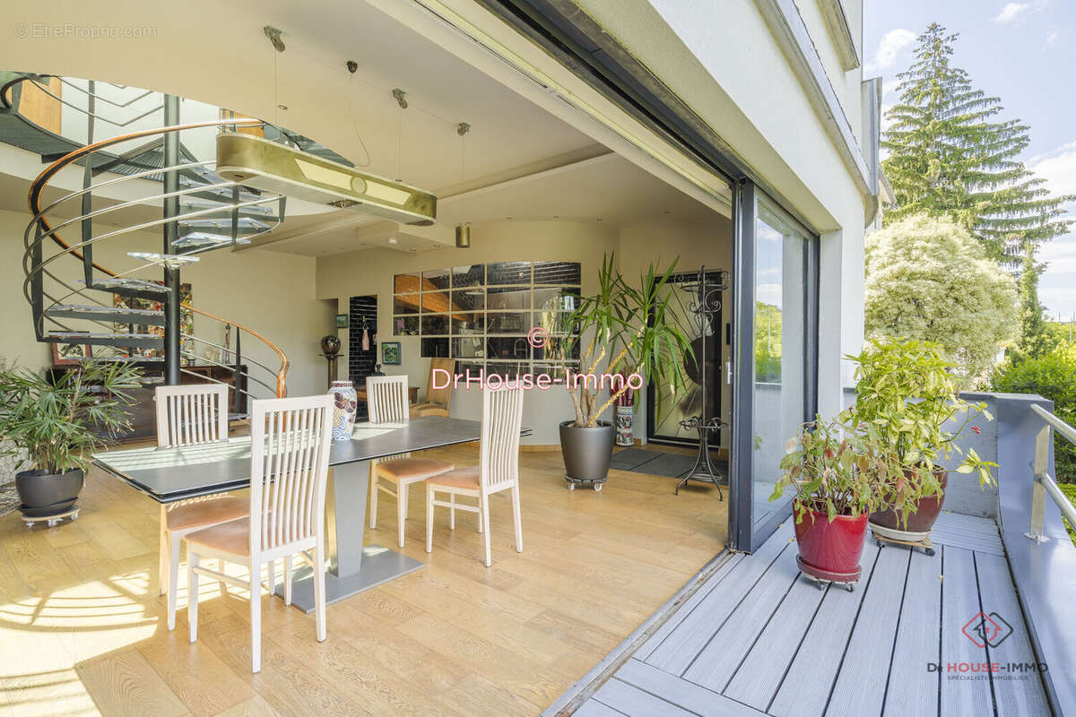 Maison à CHAMPIGNY-SUR-MARNE