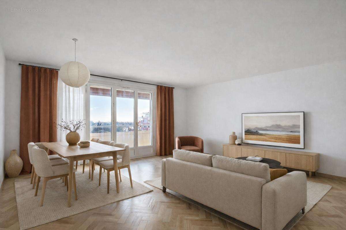 Appartement à HYERES