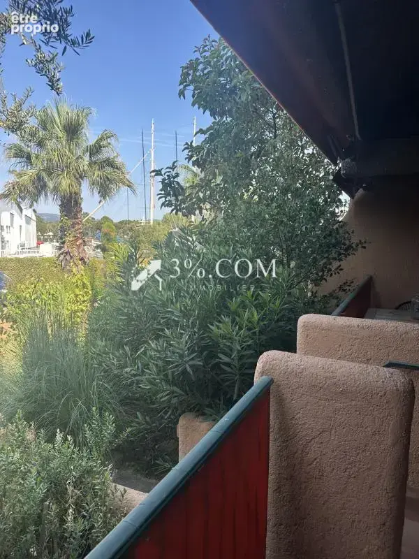 Appartement à COGOLIN