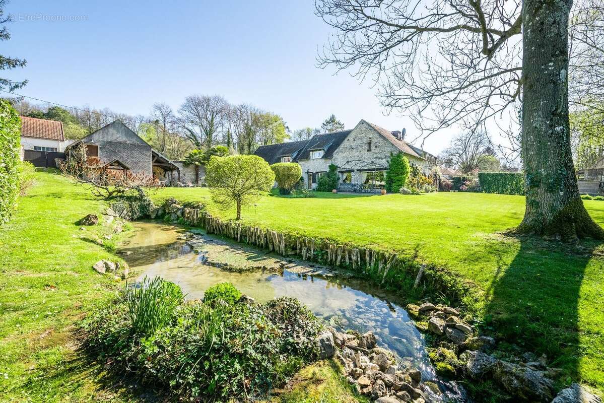Maison à FONTAINEBLEAU
