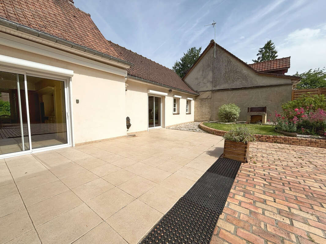 Maison - 5 chambres - 159 m2 - jardin - garage - photo 14