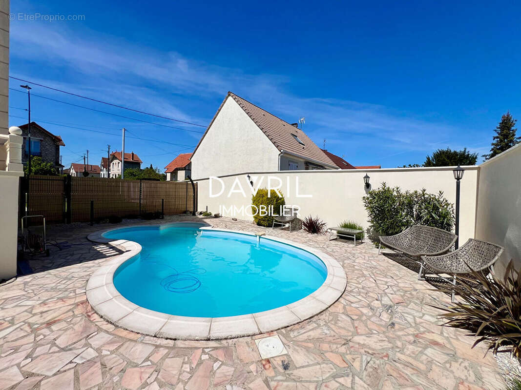 Maison à CONFLANS-SAINTE-HONORINE