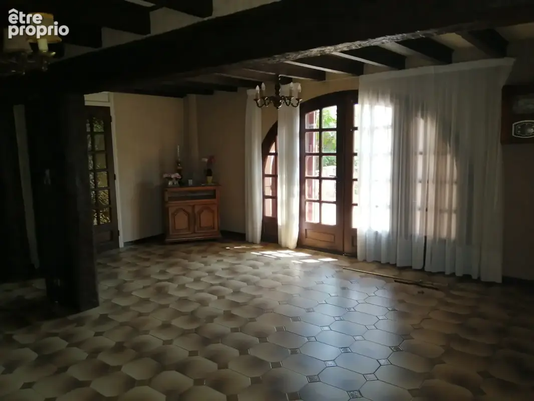 Maison 6 pièces 190 m² à vendre à Chateaugay (63119) - photo 4