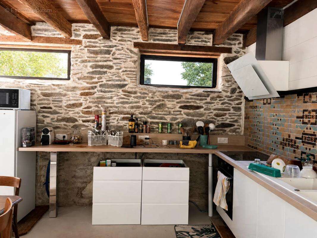 Maison de 13 pièces de 380 m² à Évellys - photo 3