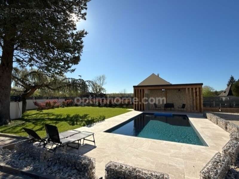 Maison familiale rénovée avec prestations haut de gamme – DPE A – Piscine chauffée– Environnement privilégié  - photo 3