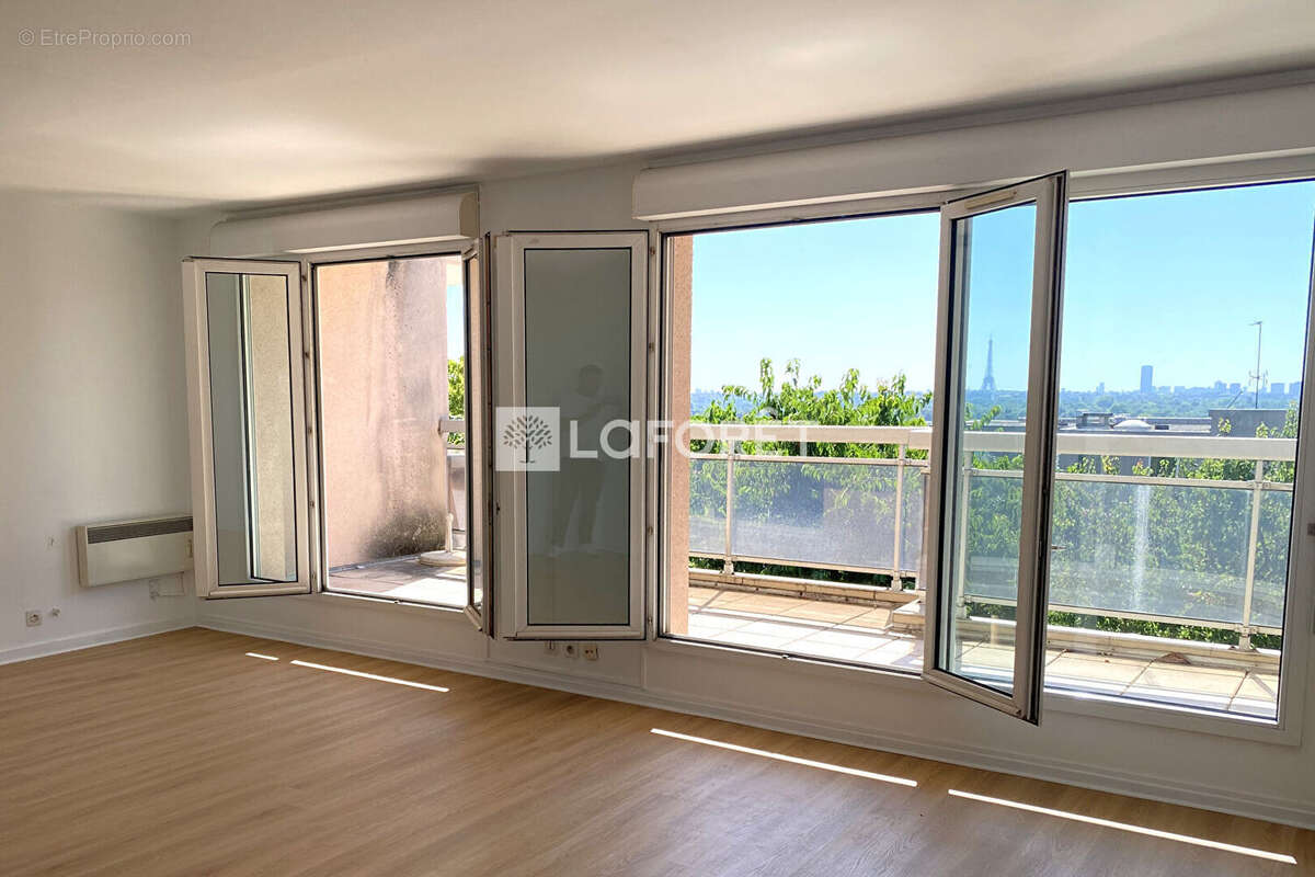 Appartement à SURESNES