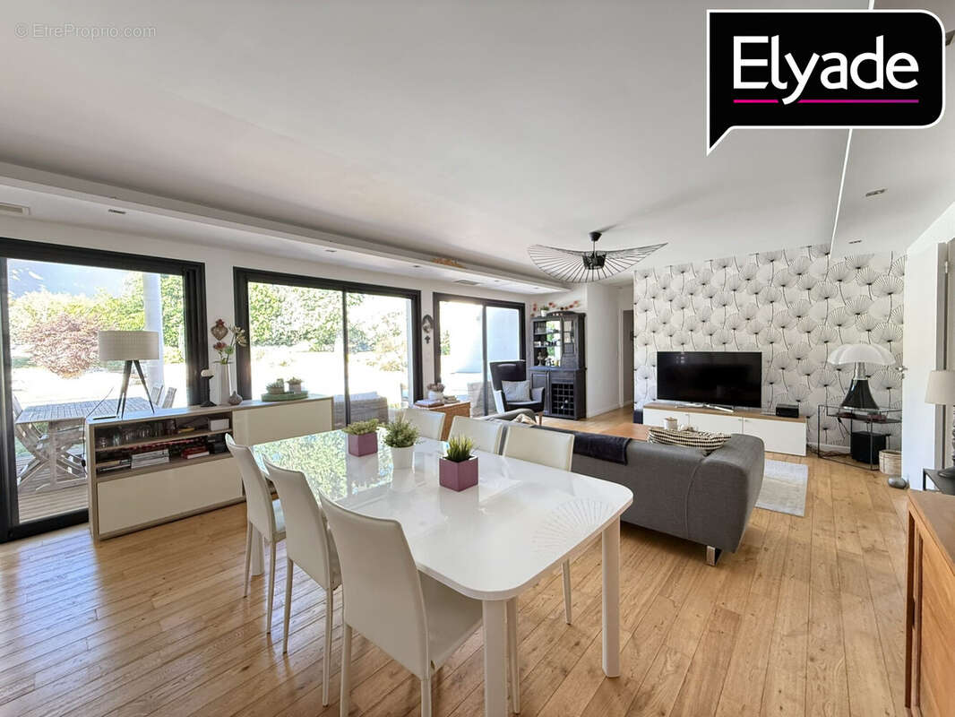 Maison 127 m² à Mons  - photo 7