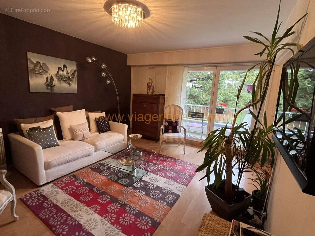 Appartement à SAINTE-LUCE-SUR-LOIRE