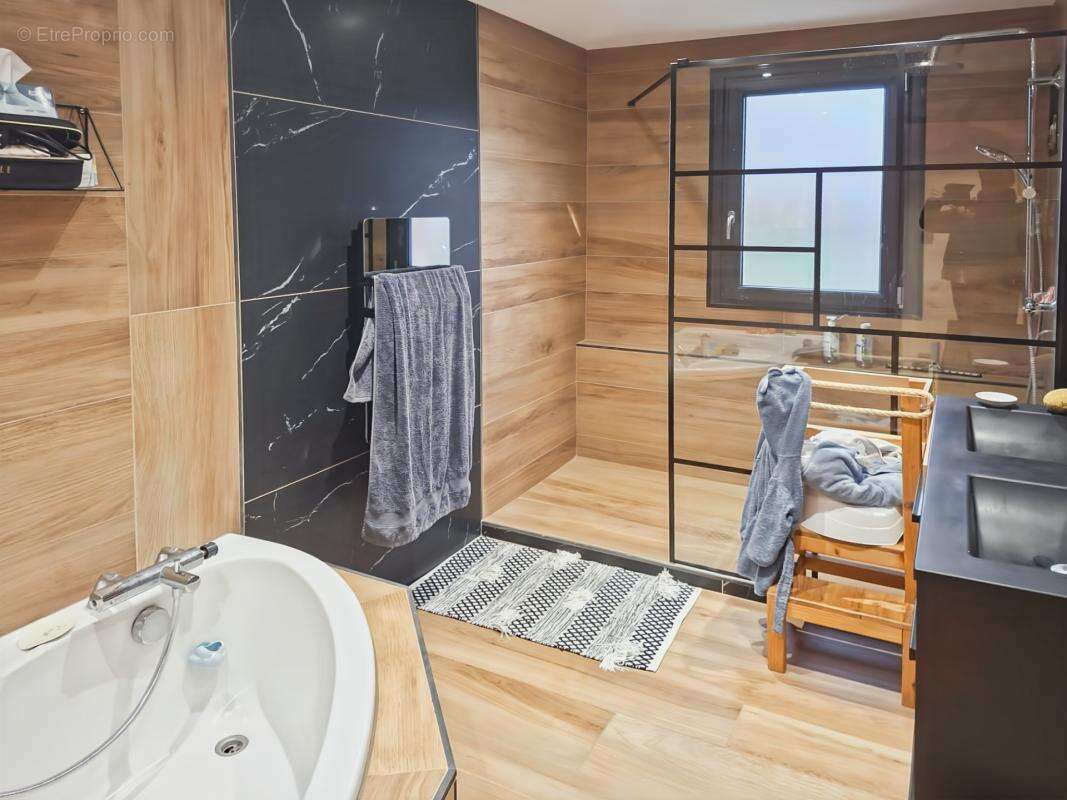 Maison de plain-pied T5 128m² à Vertaizon - photo 10
