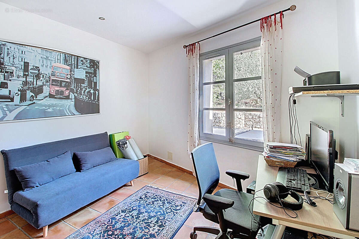 Maison à FIGANIERES