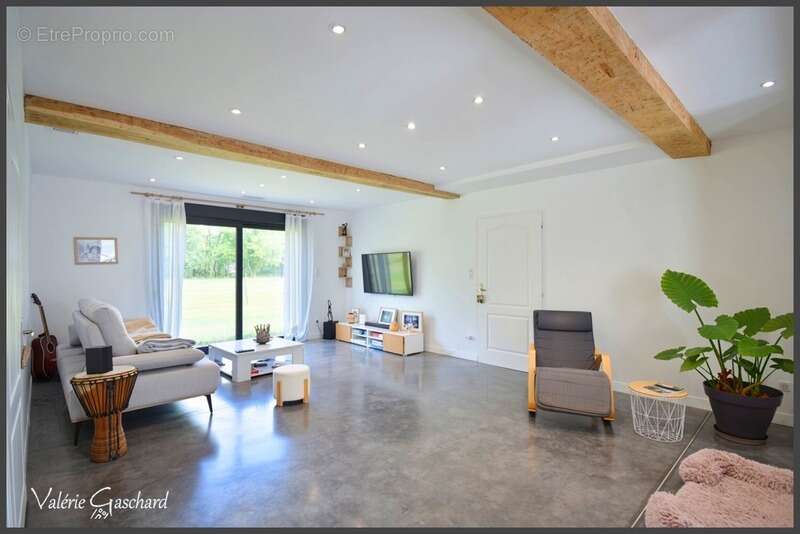 Maison à LE PIZOU