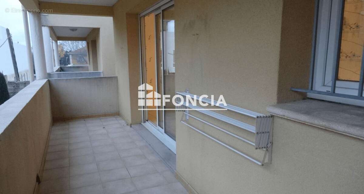 Carpentras – Appartement T3 lumineux de 65 m² avec grand balcon en résidence sécurisée - photo 4