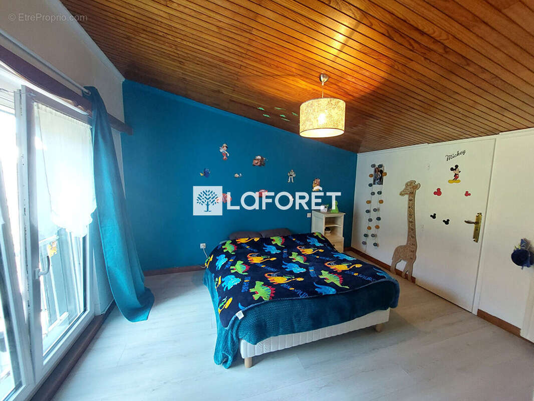 Appartement à AUDUN-LE-TICHE