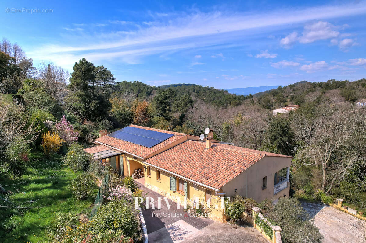 Maison à LES ADRETS-DE-L'ESTEREL