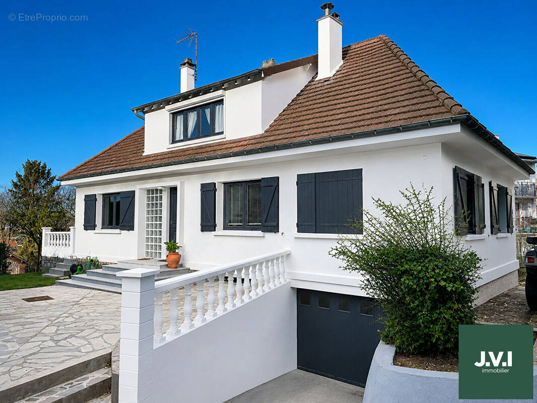 Maison à MONTMORENCY