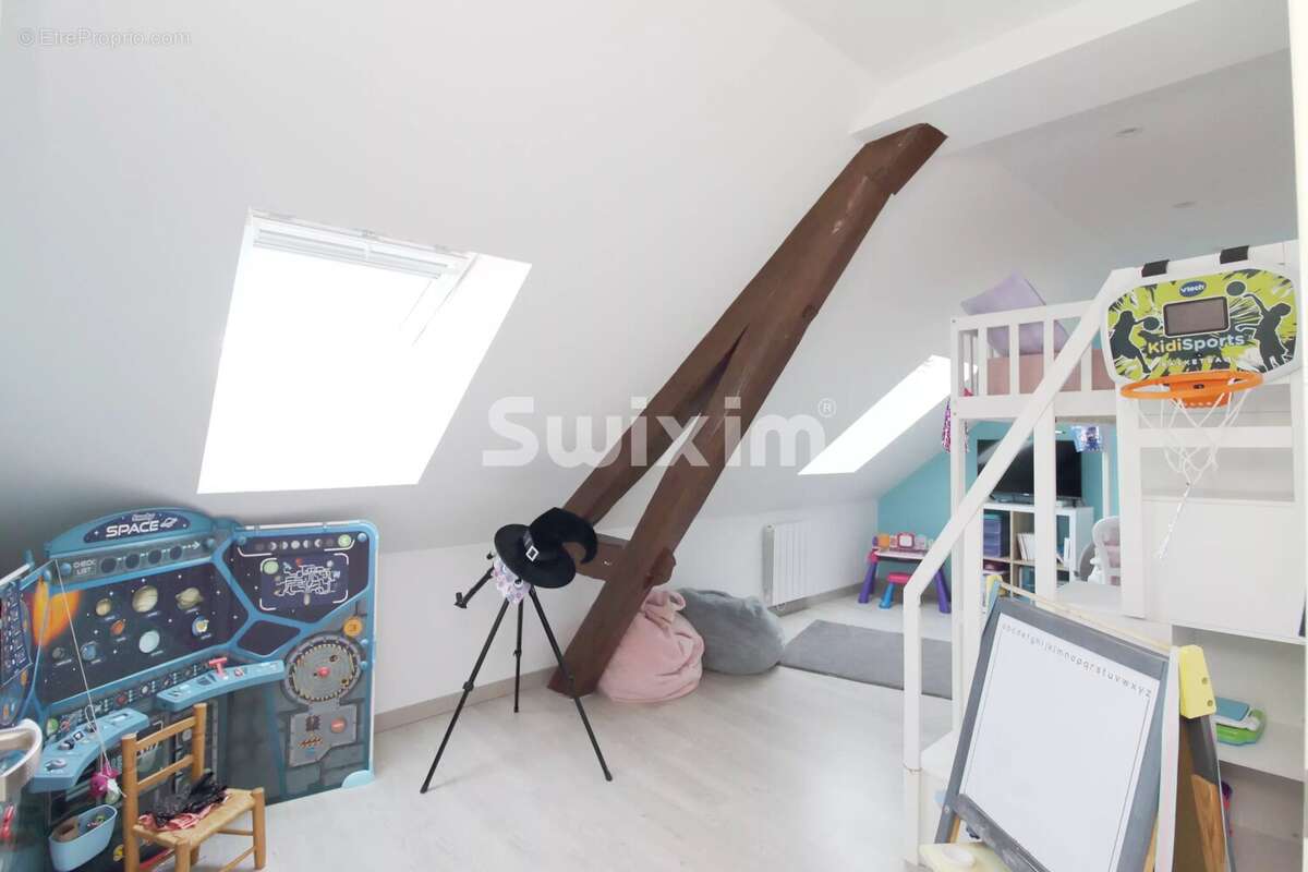Appartement T5 avec garage, cave et grenier - photo 4