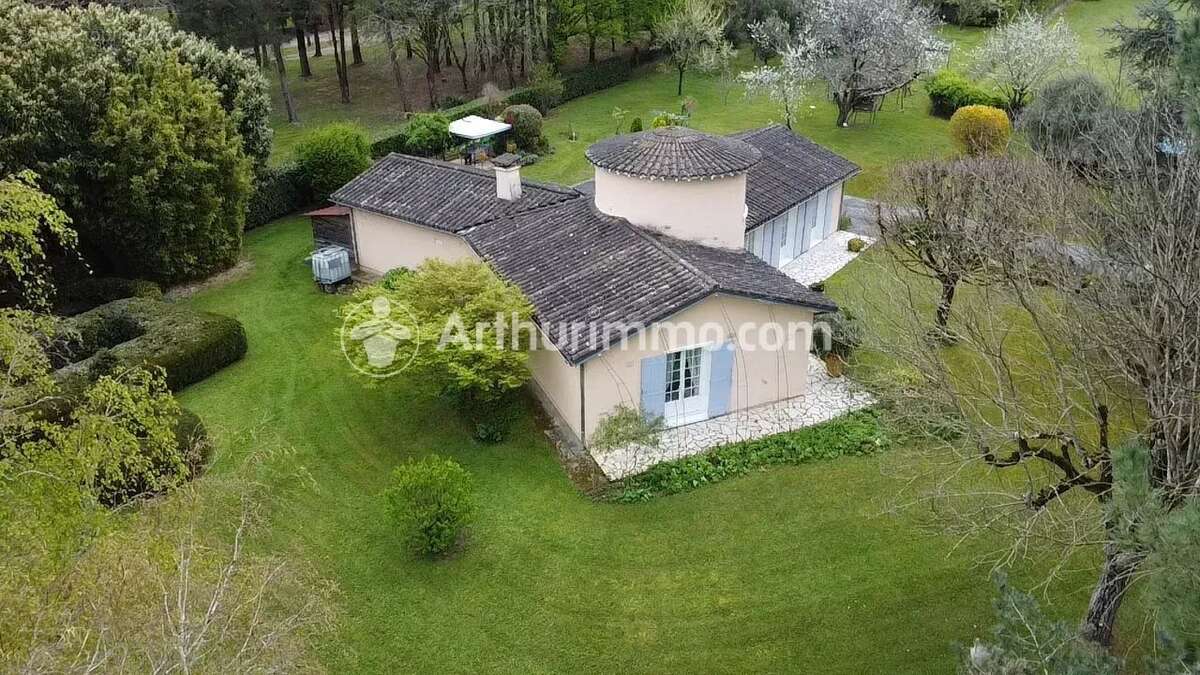 Maison à SAINT-ASTIER