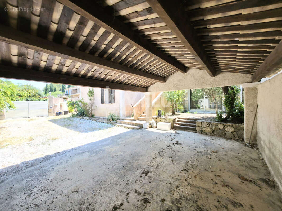 Maison 150 m² à Le Rouret  - photo 5