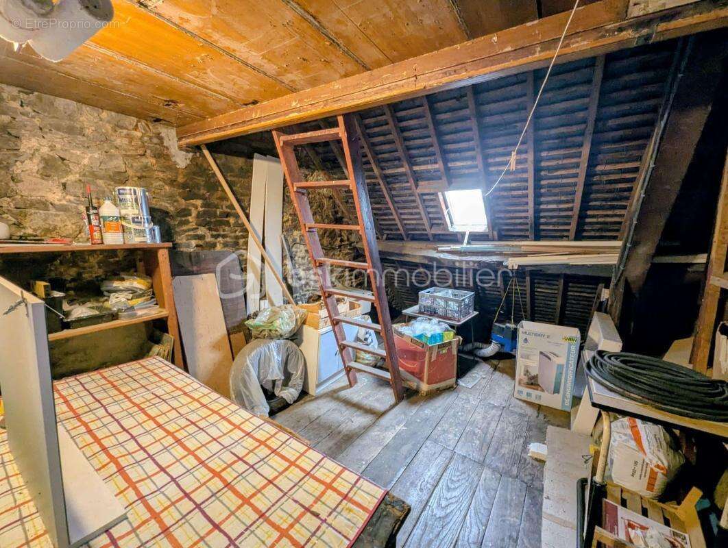 Appartement à FOUGERES